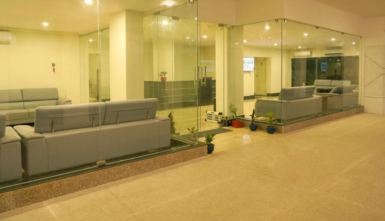Hotel D Dev Vijayawāda Εξωτερικό φωτογραφία