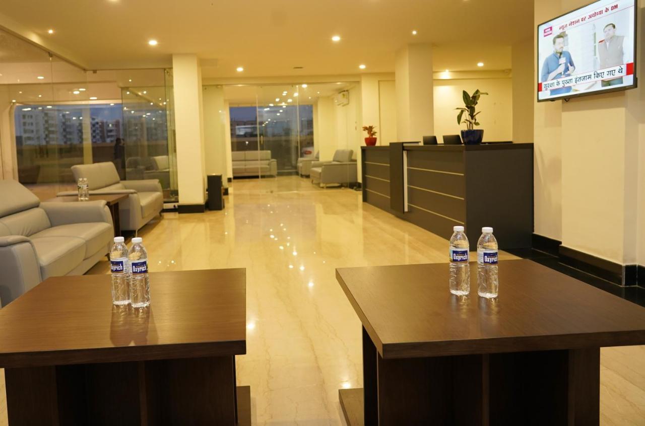 Hotel D Dev Vijayawāda Εξωτερικό φωτογραφία